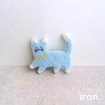 そらいろくつしたねこのブローチ