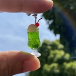 受注製作:メロンソーダフロートのピアス/イヤリング