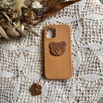 伊レザーのくまさん本革スマホケース背面型🧸iPhone ヌメ レザー シンプル 韓国 かわいい