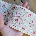 1mカット済【インド刺繍リボン】シルク　刺繍　リボン　りぼん   【ホワイト】