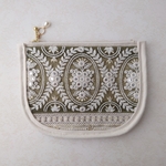 刺繍リボンのPERAPERAポーチ