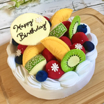 フルーツたっぷりホールケーキ