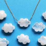 訳あり【残り8】もくもく　白い雲　レインボームーンストーン　40cmサージカルステンレスネックレス 