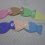 ７色のお魚ボタンつなぎ
