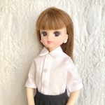 白半袖角襟シャツ　1/6ドール　高校生リカちゃん　ジェニー　モモコ　バービー　はるとくん　リカちゃん　ブライス　着せ替え服　ドール服　アウトフィット