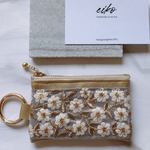 フェイクレザー×刺繍リボン　miniポーチ　ゴールド　ミニ　ポーチ　鍵　アクセサリー　レザー