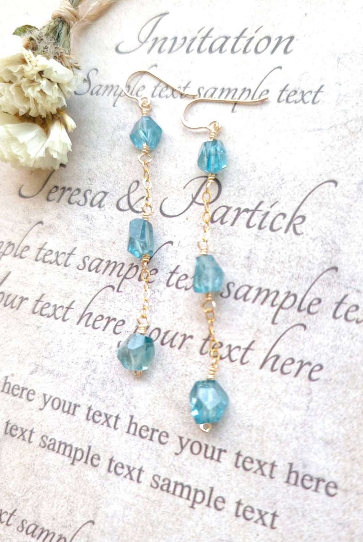 高品質ブルージルコン2連フープピアス/イヤリング 高品質ブルージルコン2連フープピアス⁄イヤリング