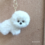 Sサイズ　ビションフリーゼ　ブローチ　チャーム　羊毛フェルト　手のひらサイズ　ビジョン