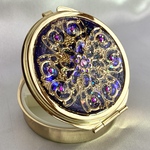 透かしパーツの鏡付きピルケースCROSS noble purple 