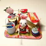 「Y様ご予約リクエスト作品」ちりめん細工のうさぎ「縁側で花火」ミニ置物 【送料無料】