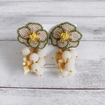 1点限定⭐︎アネモネ　(ピンク×カーキ) ピアス