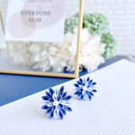 花火のようなダリアのピアス&イヤリング＊Blue＊つまみ細工