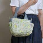 au様ご予約品です。(リバティ）7個ポケットの便利なマチ付きトートバッグS♪