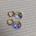 SWAROVSKIクリスタル　シャンパンカラー　ピアリングチャーム　キラキラ☆♪　フープタイプイヤリング、ピアスにも♡