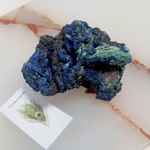 SALE ！！【美しい鉱物標本】地球のかけらのようなアズマラカイト・藍銅鉱孔雀石／155グラム