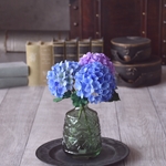 【h様専用ページ】◆粘土のお花◆　紫陽花・・・ブルー＆パープル　エメルボトルベース（グリーンボトル）