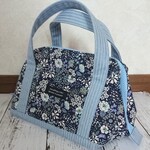 バックみたいな持ち手付きワイヤーポーチ（花）