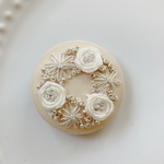 ビーズ刺繍くるみボタン（ヘアゴム/ブローチ）