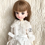 オフホワイトピンタックシャツワンピース　ブライス　リカちゃん　ピュアニーモ   22cmドール  ジェニー　#licca  27cmドール   ドール服　アウトフィット