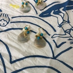 泡沫ピアス（しずく）・ターコイズ