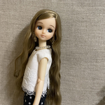 リカちゃんサイズ　水玉のマーメイドスカートと白のブラウスのセット