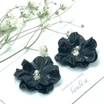 ✨New✨ 🖤推し花🖤✳︎Black✳︎ピアス/イヤリング