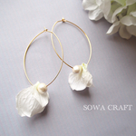 ◯白い花びらピアス◯