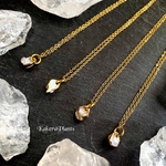 🌊水光のような人魚の鱗のひと欠片🌊(4つの中からランダム1点)"cultured pearl necklace"