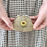 向日葵の手刺繍ミニがま口