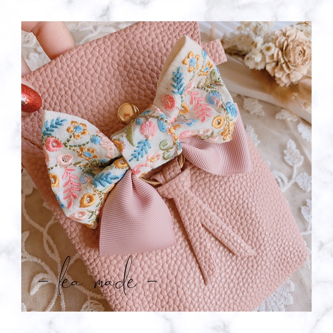 れいにゃ様☆コヤンイサムチョ☆サコッシュ　リボン刺繍キルト　クラウディ　くま変身 AZONE INTERNATIONAL::えっくす☆きゅーと::商品詳細