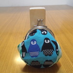 コロりん♪　ぺんぎんさんとカラフル水玉　ガマ口☆(Ｂ)