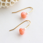 〈シンプル＆ナチュラル〉サンゴとパールのピアス　