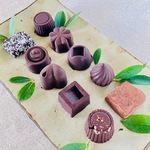 クリスマスやお歳暮ギフトにも♥️白砂糖不使用オーガニックチョコ＆生チョコ詰合わせ＜10個＞