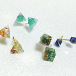 鉱石のようなちびっこピアス ４組１セット