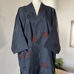 大島紬　作務衣　椿柄　新品未使用反物　商標付き　マルキ　素敵な貴女上衣