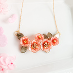 「 Rose 」バラ科のお花   桃色のブーケ 桜  [ サージカルステンレス ] ネックレス（卒園式 入学式 卒業式 プレゼントに・・・） 金属アレルギー対応金具