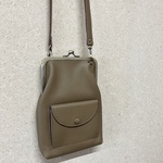 ミニ財布付き♪レザーがま口スマホショルダー＊トープ