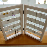 ※　二つ折りのアクセサリースタンド　※