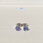 タンザナイト 5mm サージカルステンレス製 ピアス シルバーカラー