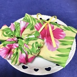 【1個限定🌹】ハイビスカス🌺エコバッグ🌱(シュシュ１個プレゼント♪)イエロー地にピンクのハイビスカス🌺