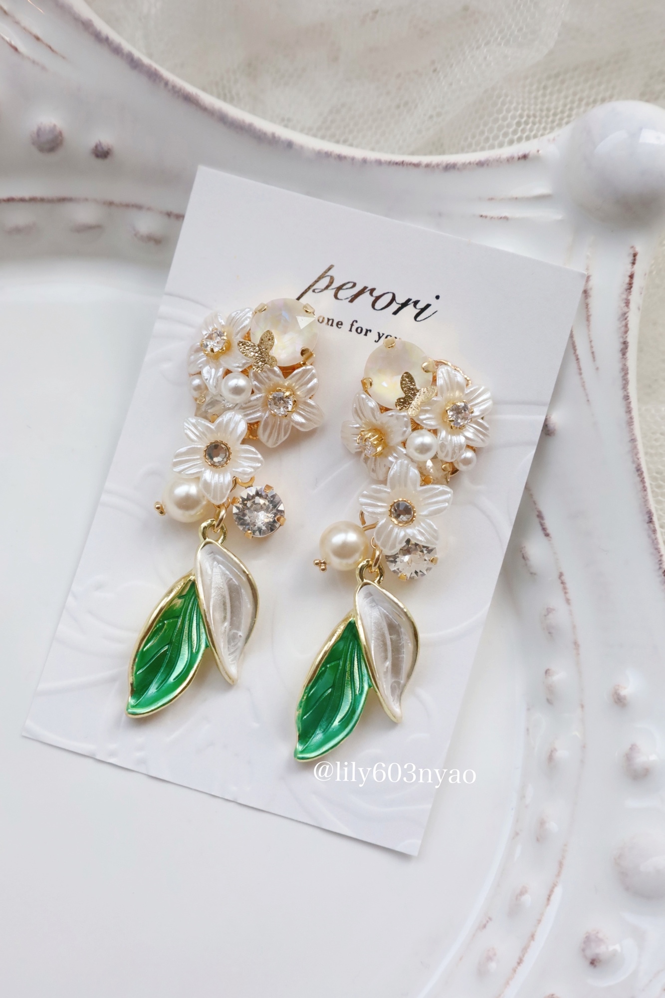 900円❣️大人気❣️選べる♡ミンクファー ビジュー ピアス ハンドメイド 大人ファー♡ビジューピアス【マロン】 | iichi 日々の暮らしを