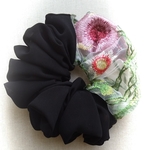 お花の刺繍とシフォンの可愛いシュシュ
