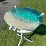 現品在庫有り！　エメラルドグリーン　ムーンビーチ　水紋の影　穏やかな海ガラスサイドテーブル　円形テーブル　緑色　レジンアート　海の水面　海 レジンアート