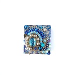 Galaxy Blue 宇宙のブルーのビーズ刺繍ブローチ