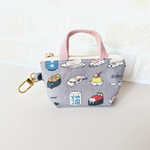 バッグ型　ナスカン付きミニポーチ　寿司ねこ　グレー×ピンク