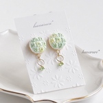 刺繍のイヤリングorピアス・誕生石8《ペリドット》