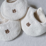 当日発送⚪︎ animal bib くまさん刺繍スタイ