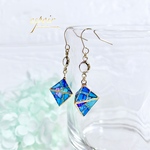 レジン ダイヤ型ステンドグラスピアス/イヤリング