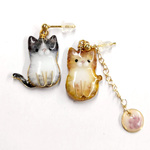 2匹の仲良し猫ちゃんピアス