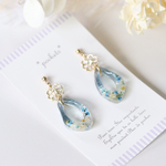 お花の変形フープピアス/イヤリング ブルー